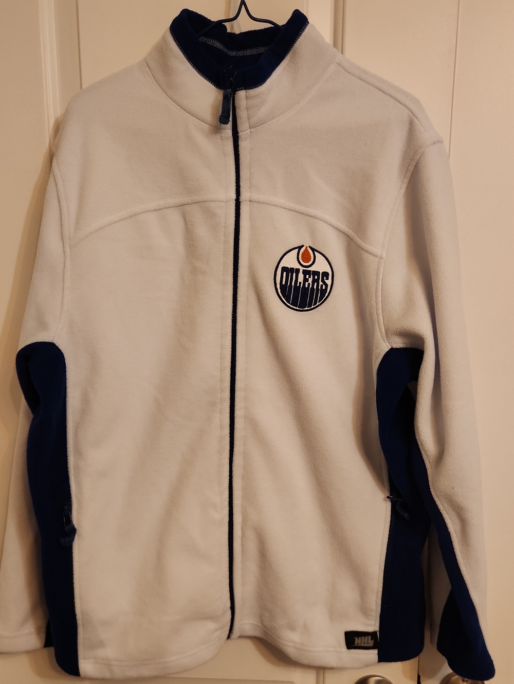 NHL White and Navy Edmonton Oilers Performance Jacket